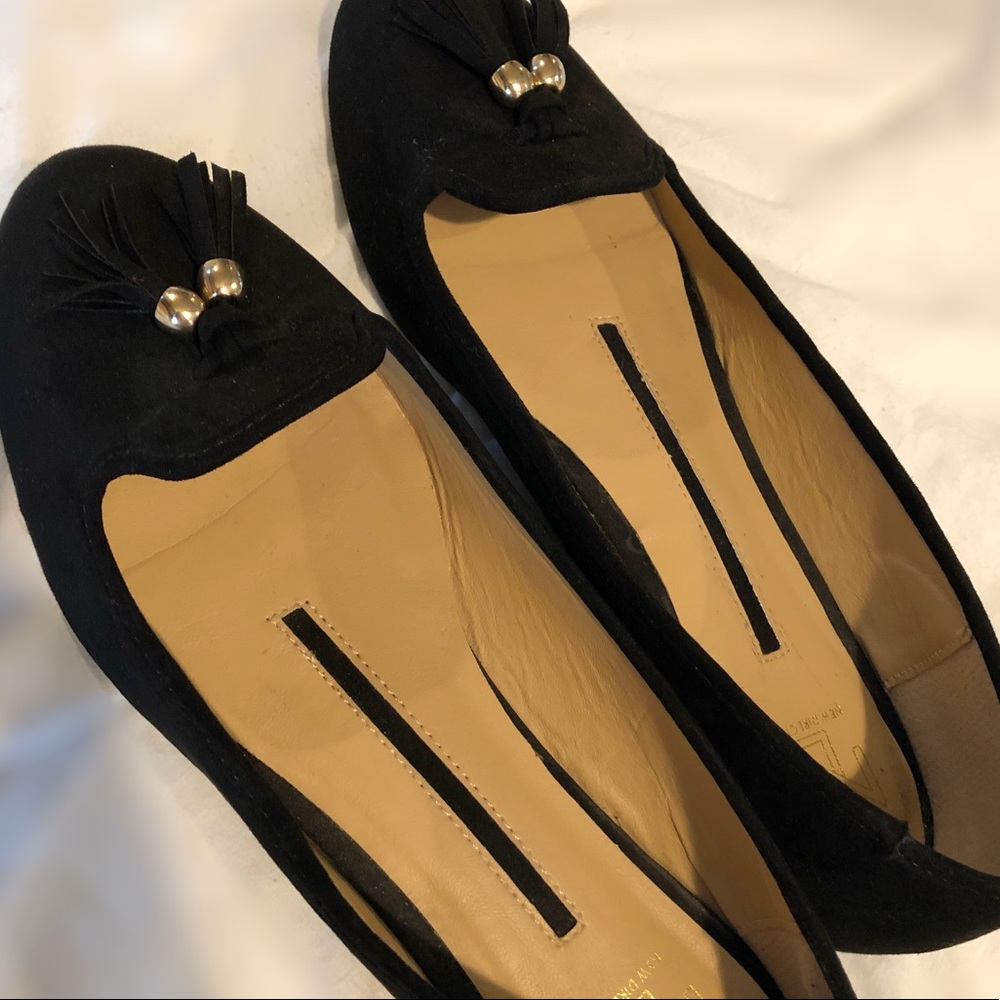 Black flats by New Directions